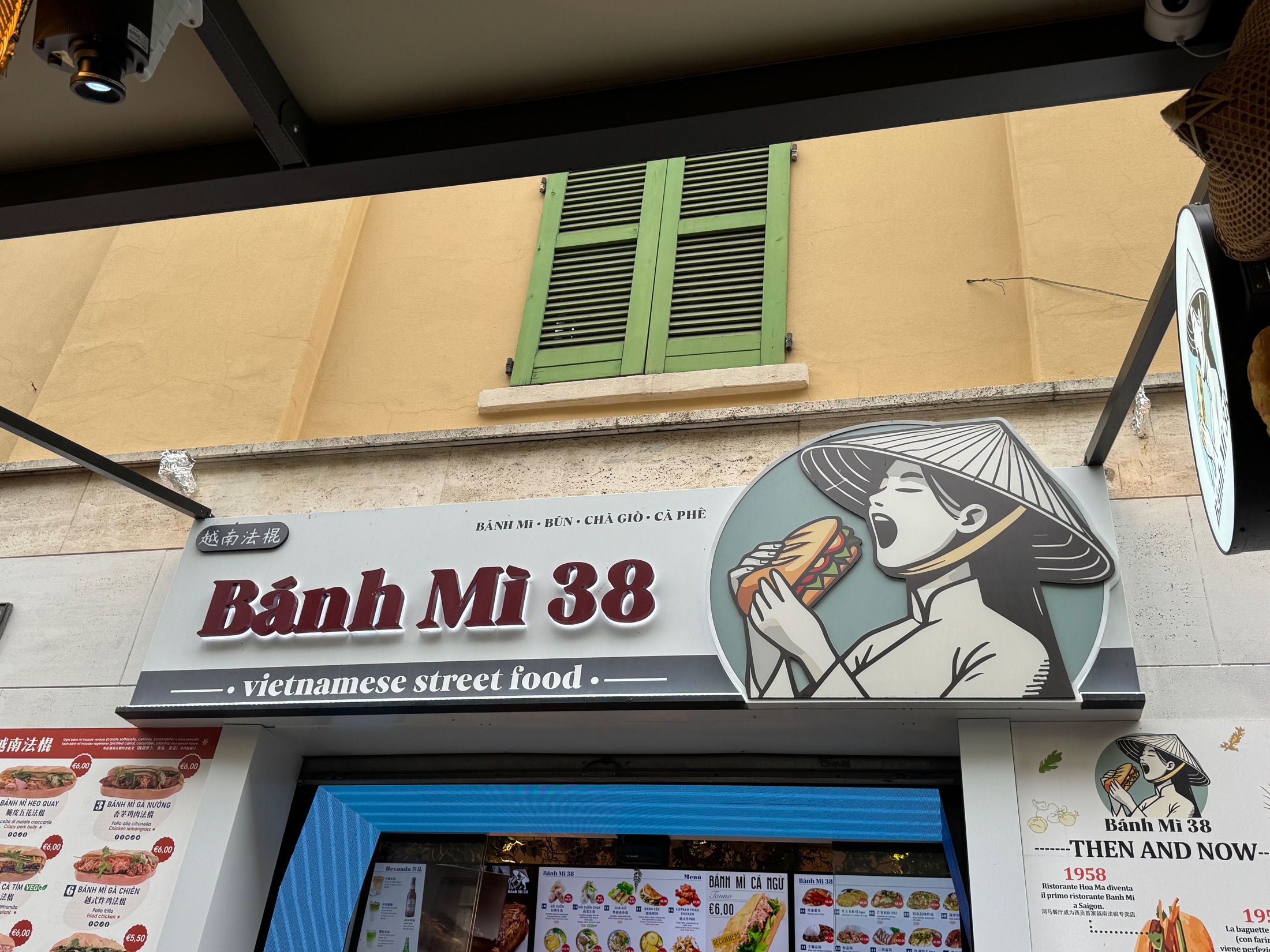 The Banh Mi 38 storefront in Milan