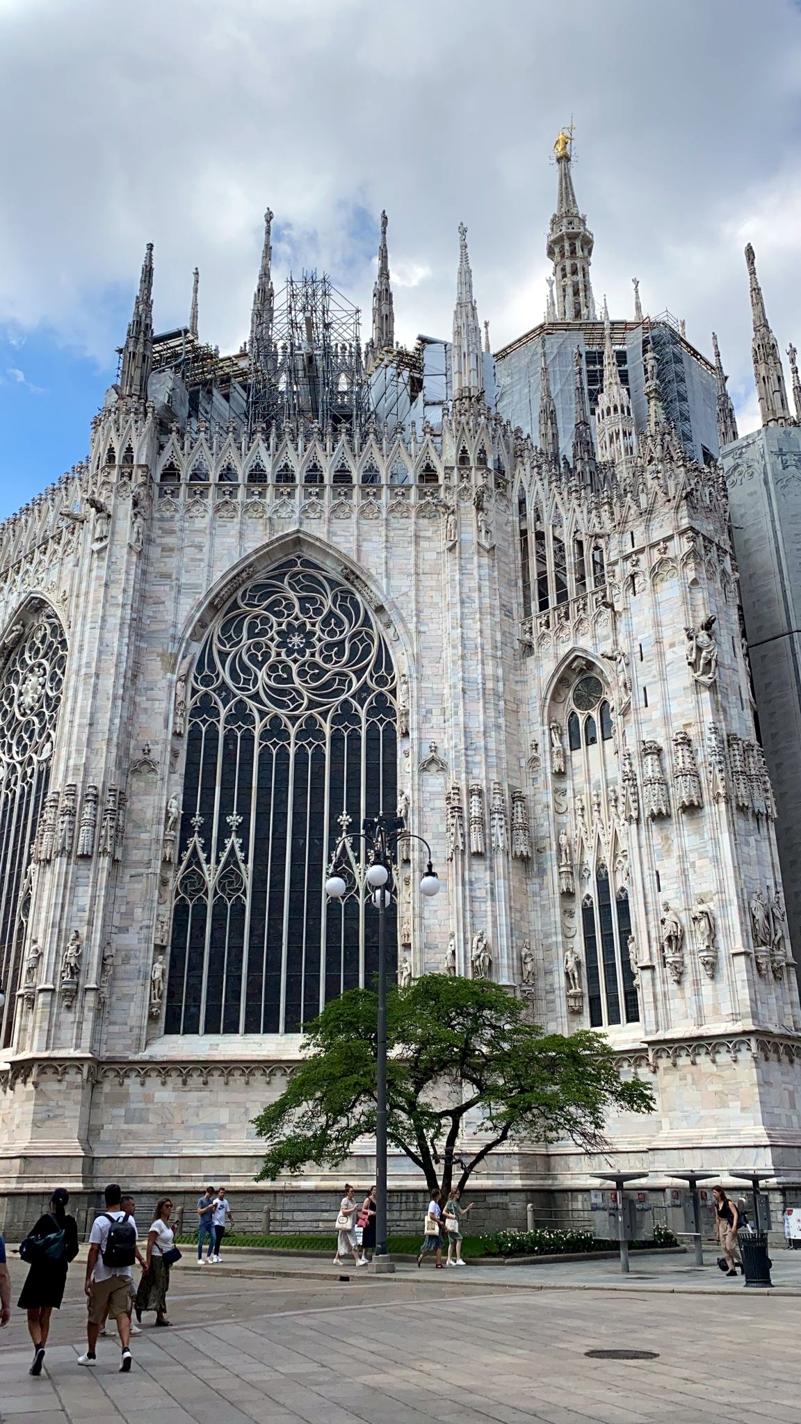 Facade of the Duomo di Milano from the cathedral square
