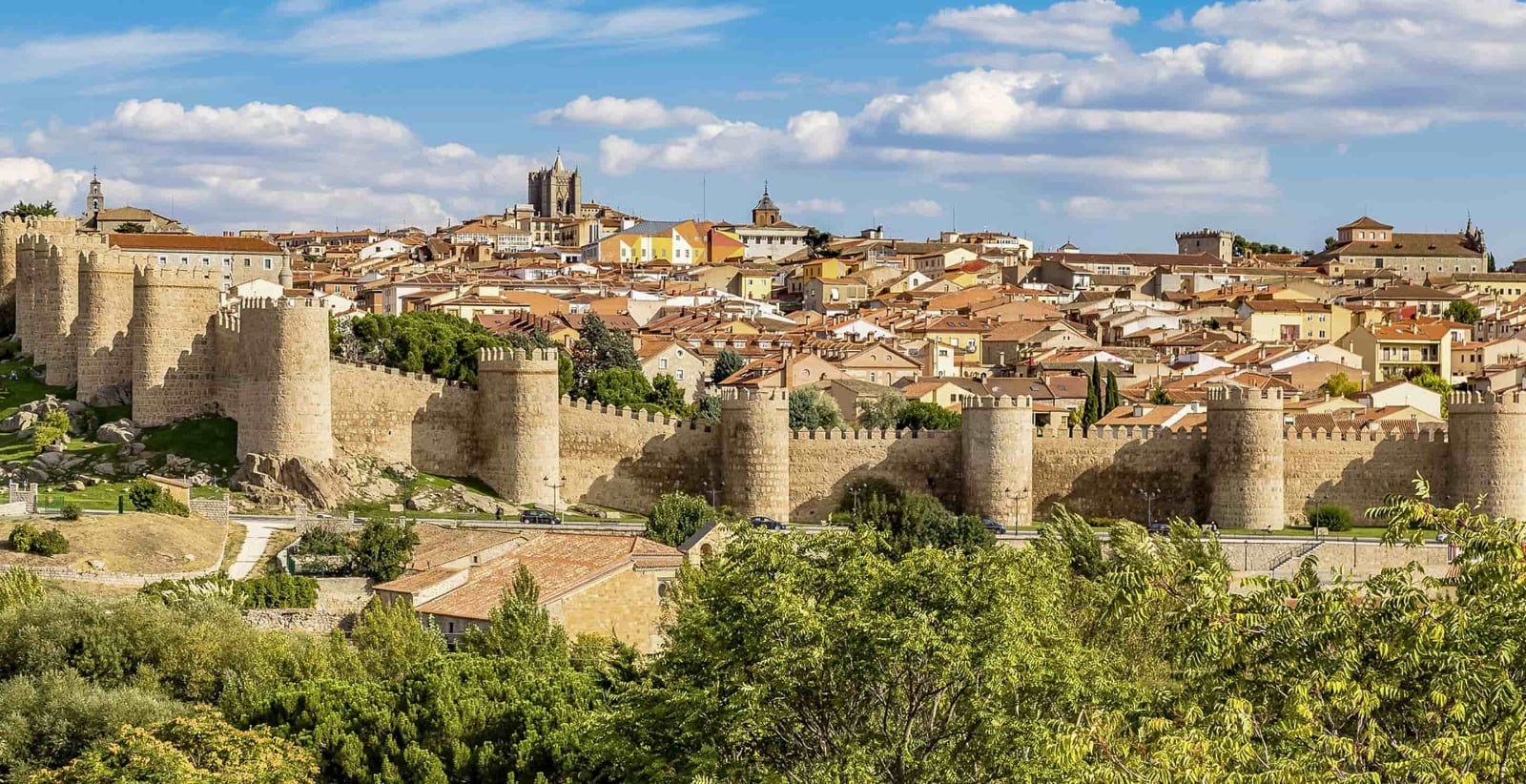 The walls and old city of Ávila seen from Mirador de los Cuatro Postes
