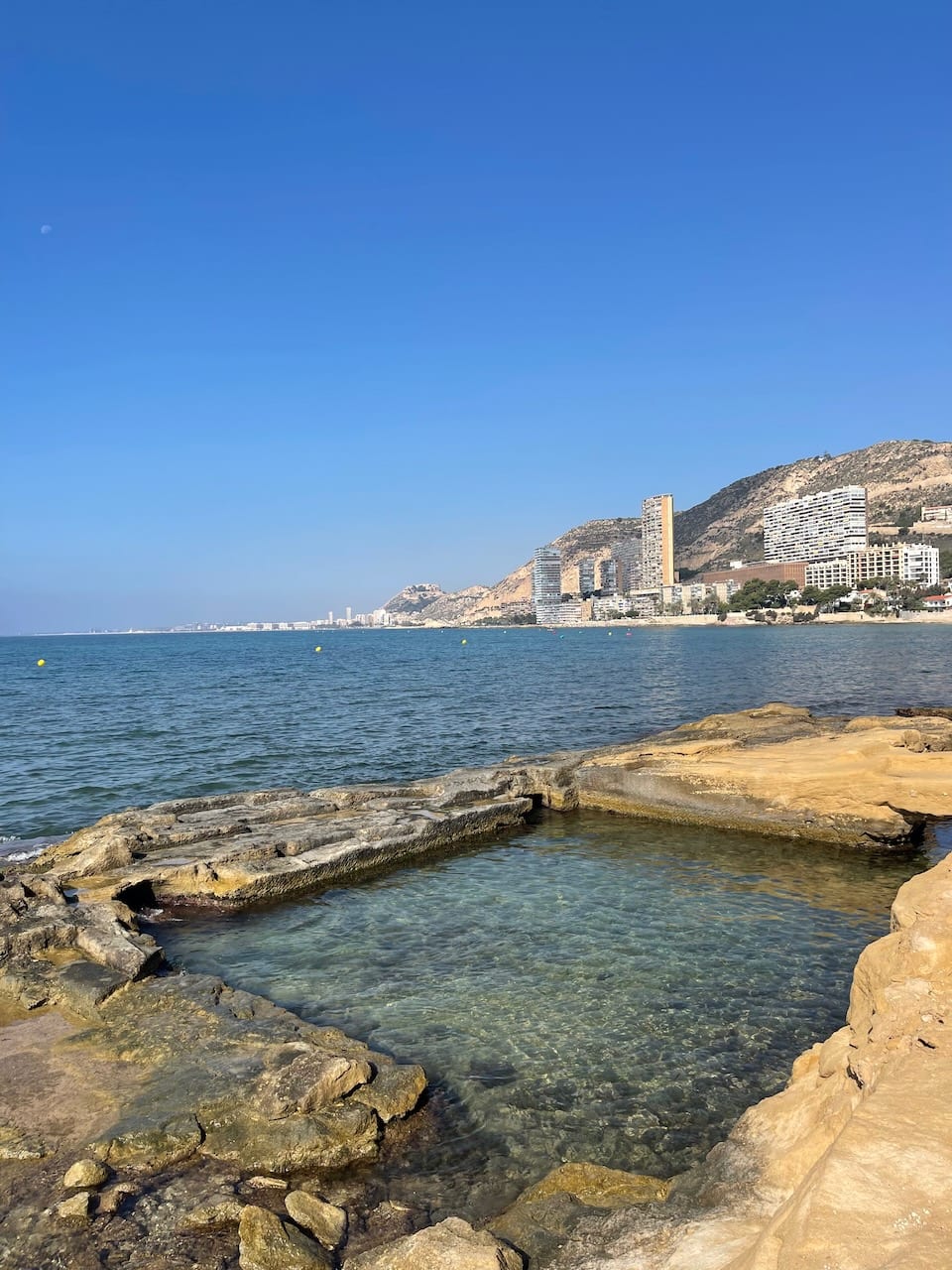 Rocky clear-water cove north of Alicante